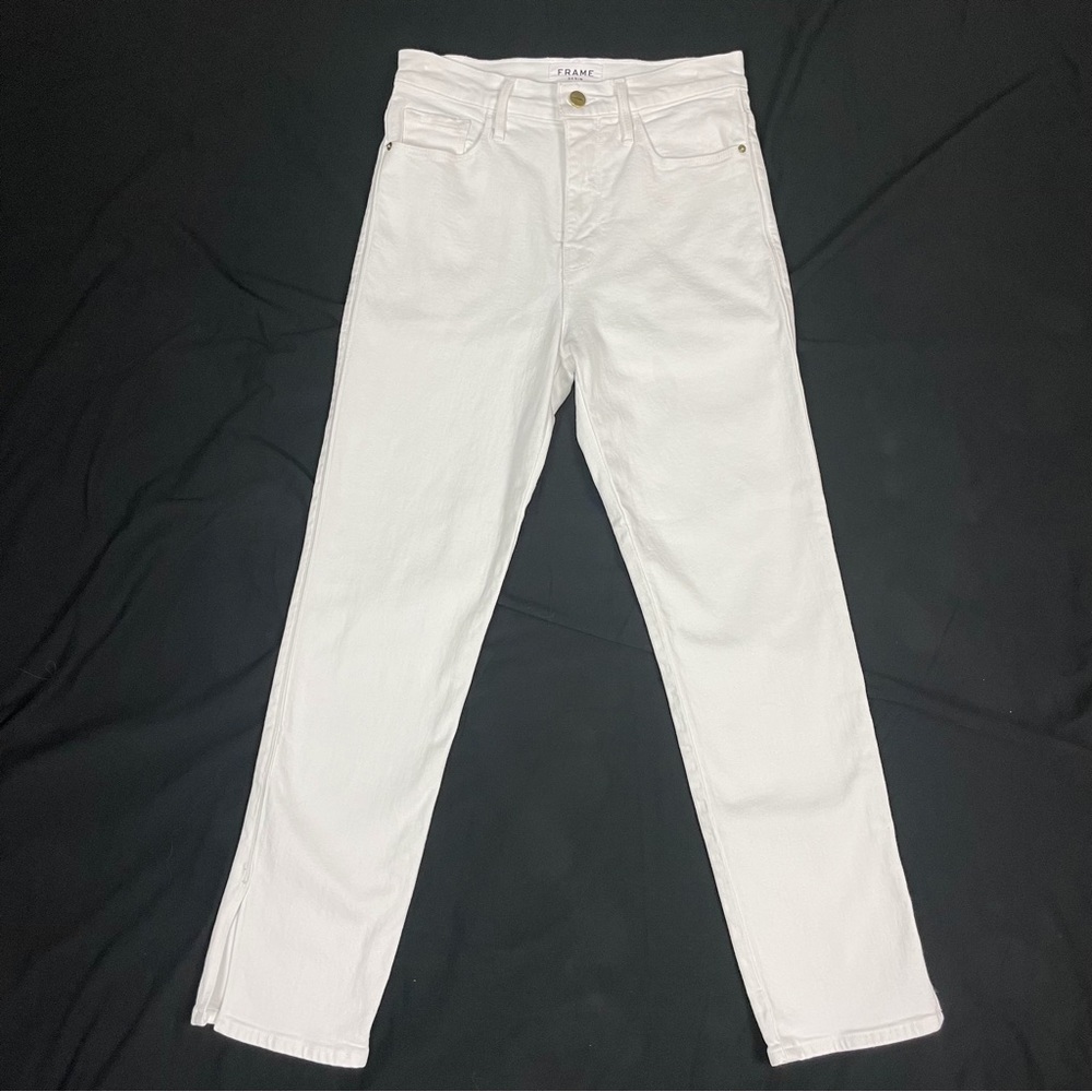 FRAME DENIM  “ Le Sylvie Crop”  with Split Hem Detail at Ankle  WHITE Size 26